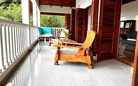 Hilltop South - Villa Bougainville