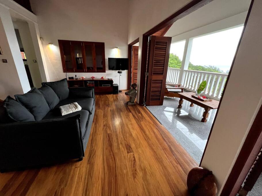 Hilltop South - Villa Bougainville Takamaka Extérieur photo