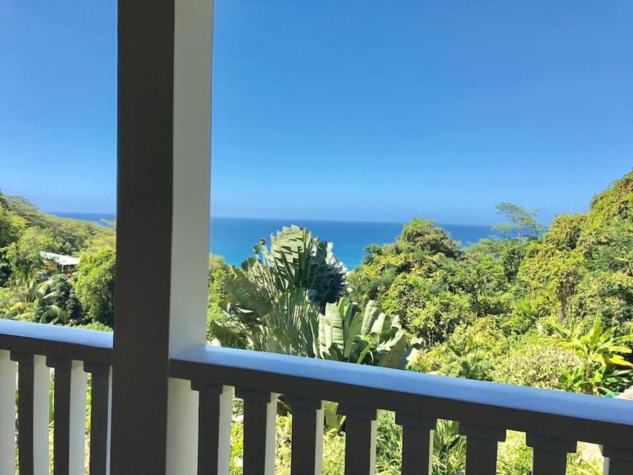 Hilltop South - Villa Bougainville Takamaka Extérieur photo