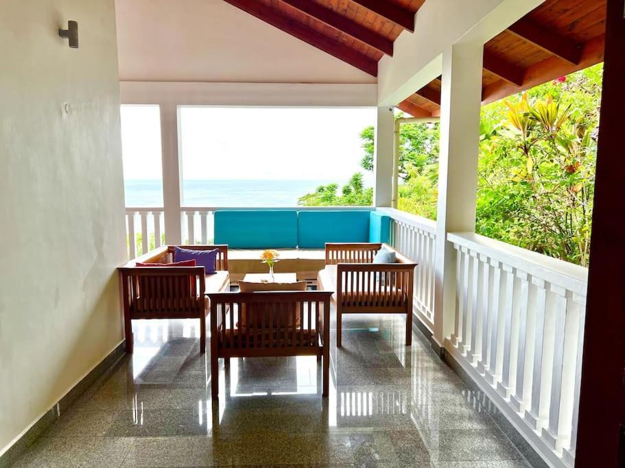 Hilltop South - Villa Bougainville Takamaka Extérieur photo
